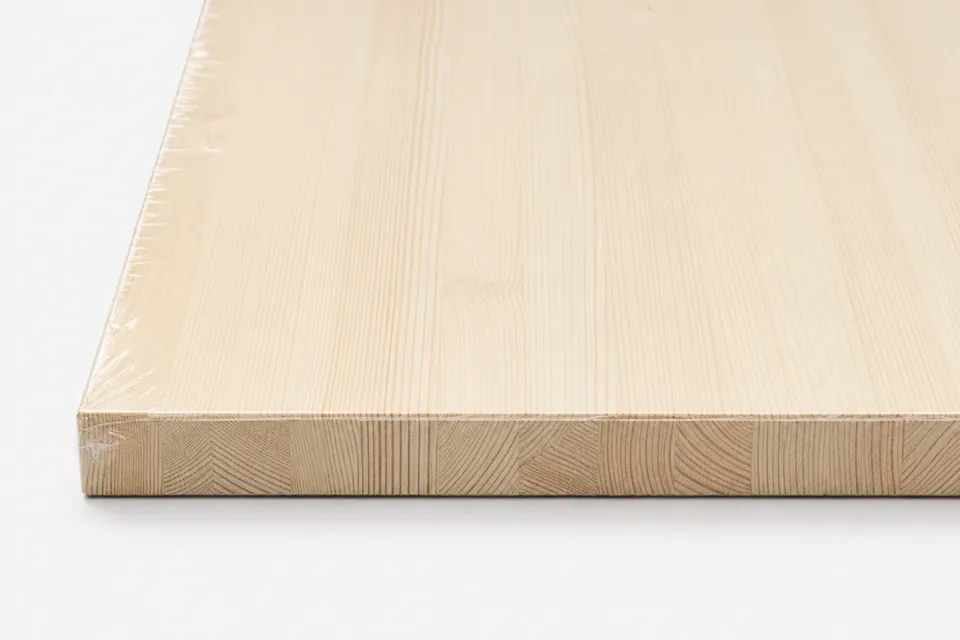Smrková spárovková deska 18 × 400 × 1200 mm, broušená, balená v ochranné fólii